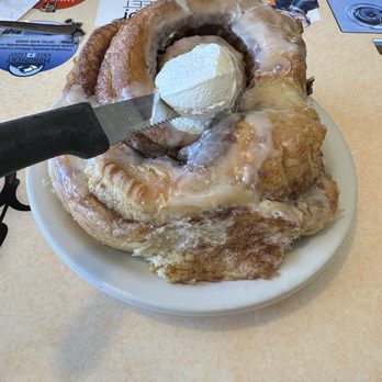 Pufferbelly - Cinnamon Roll - American Near Me - Grand Junction, Colorado Pufferbelly - Cinnamon Roll - American Near Me - Grand Junction, Colorado
