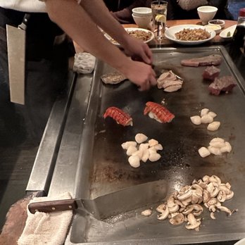 Benihana - Indianapolis - Hibachi Grill with steak, chicken, shrimp, scallops, lobster - Sushi Bars Near Me - Indianapolis, Indiana Benihana - Indianapolis - Hibachi Grill with steak, chicken, shrimp, scallops, lobster - Sushi Bars Near Me - Indianapolis, Indiana