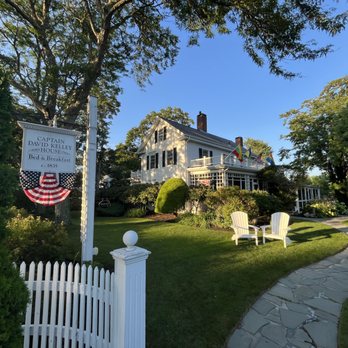 Captain David Kelley House - Bed & Breakfast Near Me - Centerville, Massachusetts