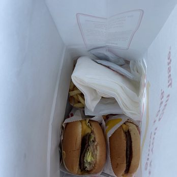 In-N-Out Burger - 09/15/21- We love it :-) - Burgers Near Me - Plano, Texas In-N-Out Burger - 09/15/21- We love it :-) - Burgers Near Me - Plano, Texas
