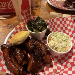 Heavenly Hogs BBQ - 1/2 rib platter