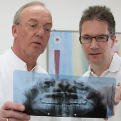 Zahnarztpraxis Dr. med. dent. Franz Knoop - Dr. Knoop und Dr. Kastner