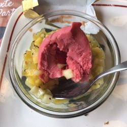 grill Courtepaille - Strawberry sorbet on fruits (mango, kiwi, pineapple etc)