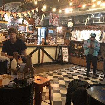 CocoVail Beer Hall Barcelona - Beer Bar Near Me - Barcelona, B CocoVail Beer Hall Barcelona - Beer Bar Near Me - Barcelona, B