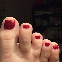 These are two of the four nails I smudged OVER two hours after my pedicure. Such a waste of money :( These are two of the four nails I smudged OVER two hours after my pedicure. Such a waste of money :(