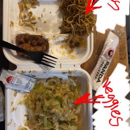 Too many veggies in noodles! Too many veggies in noodles!