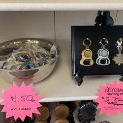 Victory Trophies - We offer many giftware items including keychains, custom pens, engrave-able portable chargers, flasks, cups, wallets and many more!
