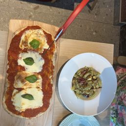 Margherita Pinsa and Caprese Pasta