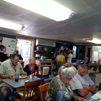 Eagles Nest Restaurant - Main dining hall - Seafood Near Me - Brewer, Maine