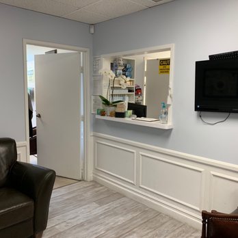 Advanced Artificial Eyes - This office has been in his family for many generations - Prosthetics Near Me - Woodland Hills, California Advanced Artificial Eyes - This office has been in his family for many generations - Prosthetics Near Me - Woodland Hills, California