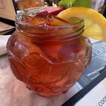 Du-Par's Restaurant - Strawberry arnold palmer - Bakeries Near Me - Los Angeles, California Du-Par's Restaurant - Strawberry arnold palmer - Bakeries Near Me - Los Angeles, California