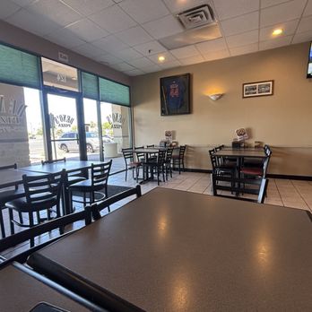 Deno’s Pizza - Dining area - Pizza Near Me - Surprise, Arizona Deno’s Pizza - Dining area - Pizza Near Me - Surprise, Arizona