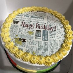 Menchie's River Club Plaza - 8" Round Frozen Yogurt Cake