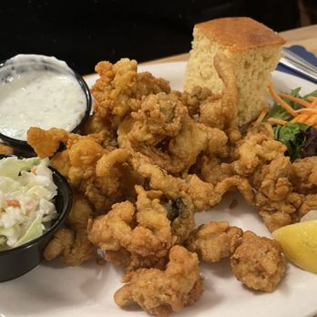 The Cabin - Fried Whole Belly Clams - Pizza Near Me - Middleboro, Massachusetts