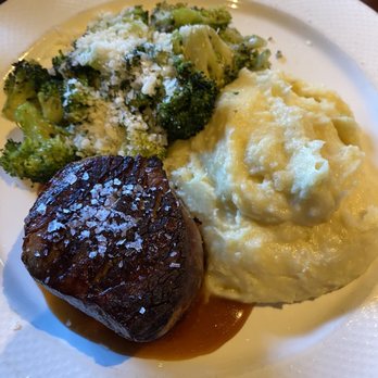 TOWN - Baseball Cut with Garlic Mashed Potatoes & Roasted Broccoli Parmesan - Steakhouses Near Me - San Carlos, California