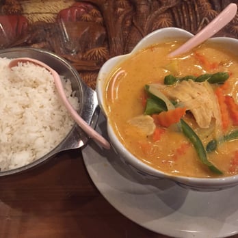 Bangkok Thai Daphne - Pineapple curry with chicken - Thai Near Me - Daphne, Alabama