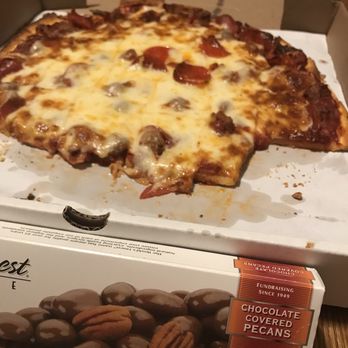 Mama's Pizza - Pizza Near Me - Saint Paul, Minnesota Mama's Pizza - Pizza Near Me - Saint Paul, Minnesota