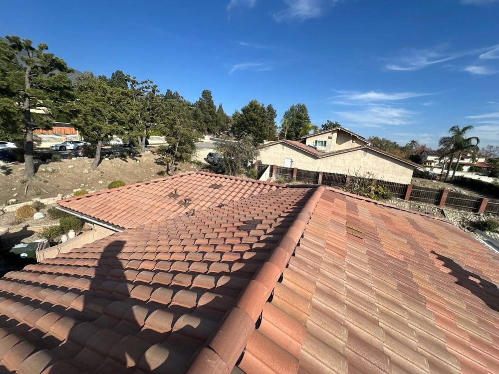 Slide of LV-M Roofing Services
