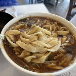 打滷麵 thick sauced noodles