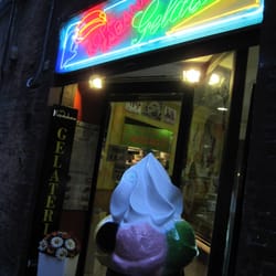 Gelateria Kopakabana - Don't lick the bin ;OD!