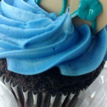 Peggy Ann Bakery Deli - Chocolate cupcake - Bakeries Near Me - Greeneville, Tennessee