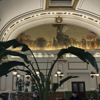 Rouser - Interior artwork - Hotels Near Me - Salt Lake City, Utah Rouser - Interior artwork - Hotels Near Me - Salt Lake City, Utah