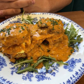 Sunday's Best - Biscuits and gravy - Breakfast & Brunch Near Me - Sandy, Utah Sunday's Best - Biscuits and gravy - Breakfast & Brunch Near Me - Sandy, Utah