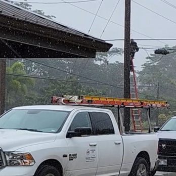 Hawaiian Telcom - Rain or shine! Pouring rain and braddah is 20 feet up a utility pole. Savage! - Internet Service Providers Near Me - Honolulu, Hawaii Hawaiian Telcom - Rain or shine! Pouring rain and braddah is 20 feet up a utility pole. Savage! - Internet Service Providers Near Me - Honolulu, Hawaii