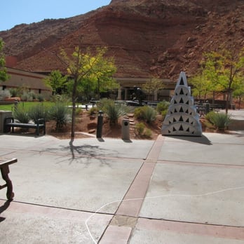 Tuacahn Amphitheatre - Another view of the plaza side area. - Performing Arts Near Me - Ivins, Utah