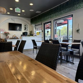 Mely’s Restaurant - Salvadoran Near Me - Pasadena, California Mely’s Restaurant - Salvadoran Near Me - Pasadena, California