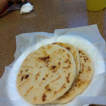 Pupuseria Sabor El Salvador - Salvadoran Near Me - Compton, California