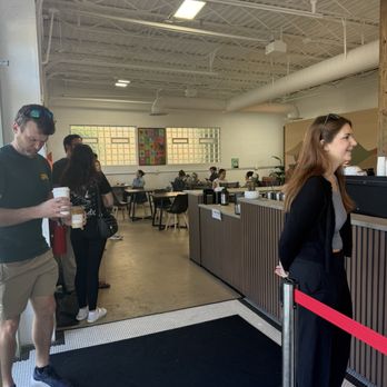 Dahlia Coffee - Coffee Roasteries Near Me - Cleveland, Ohio