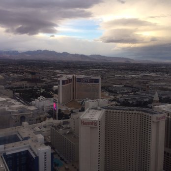 The High Roller - View from up high - Amusement Parks Near Me - Las Vegas, Nevada