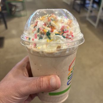 Shake Shack Cedar Hills - I got a "S'mores" shake with no sign of marshmallow. Quite disappointed. - Burgers Near Me - Beaverton, Oregon Shake Shack Cedar Hills - I got a "S'mores" shake with no sign of marshmallow. Quite disappointed. - Burgers Near Me - Beaverton, Oregon