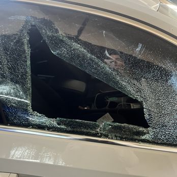 Auto Glass Aces - Broken Passenger Window - Auto Glass Services Near Me - Las Vegas, Nevada Auto Glass Aces - Broken Passenger Window - Auto Glass Services Near Me - Las Vegas, Nevada