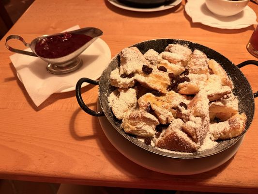 Heindl's Schmarren & Palatschinkenkuchl by null