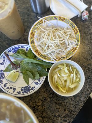 Phở Bình by null