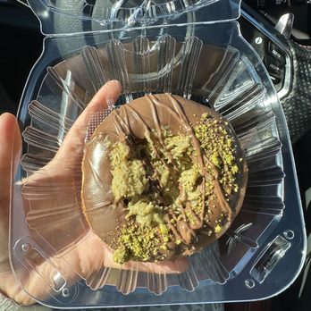 Clovis Donuts - Dubai donut - Donuts Near Me - Clovis, California