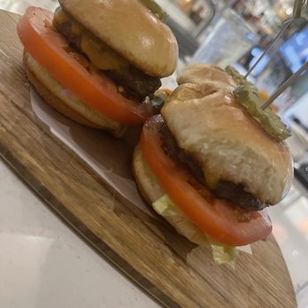 Daily Grill - Sliders - American Near Me - Houston, Texas