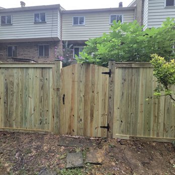 Fast Fence Installation - Fences & Gates Near Me - Alexandria, Virginia