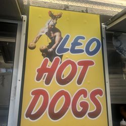 Leos Hotdog Stand