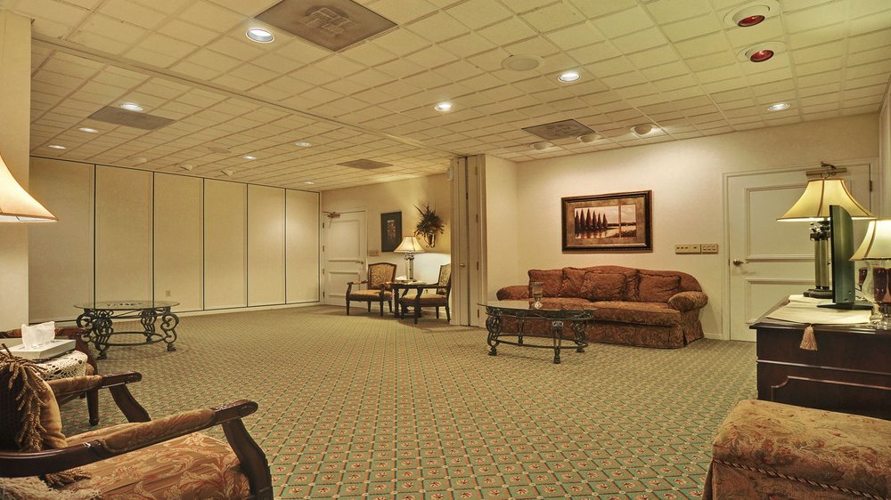 ROSELAWN FUNERAL HOME Updated September 2024 1000 S Hwy 175