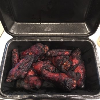 Lillie's Q - Chicken wings - Barbeque Near Me - Chicago, Illinois