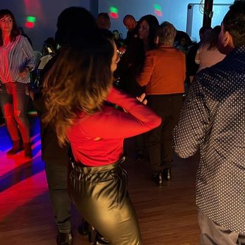 Frequencies Pro Dj Service - The people are having a good time!!! - DJs Near Me Frequencies Pro Dj Service - The people are having a good time!!! - DJs Near Me