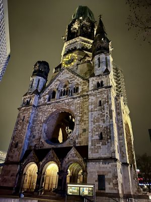 Photo of Kaiser-Wilhelm-Gedächtniskirche - Berlin, BE, DE.