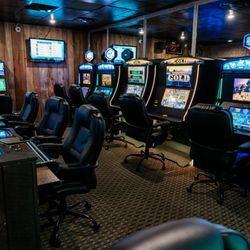 Sherman Inn Restaurant - Try your luck in our lounge! Full menu available during restaurant hours, pizza available after restaurant closes.
