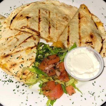 Lo Sano Restaurant & Bar - Chicken quesadilla - Bars Near Me - Hartford, Connecticut Lo Sano Restaurant & Bar - Chicken quesadilla - Bars Near Me - Hartford, Connecticut