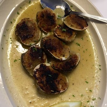 Gino's Restaurant - Baked clams - Pizza Near Me - Brooklyn, New York Gino's Restaurant - Baked clams - Pizza Near Me - Brooklyn, New York