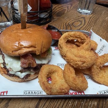 GARAGE Kitchen + Bar - Texmex burger and onion rings - Breakfast & Brunch Near Me - San Diego, California