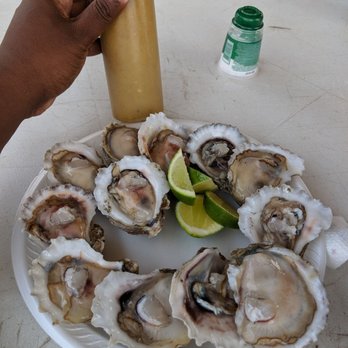 Tito's Oysters - Street Vendors Near Me - Luquillo, Puerto Rico